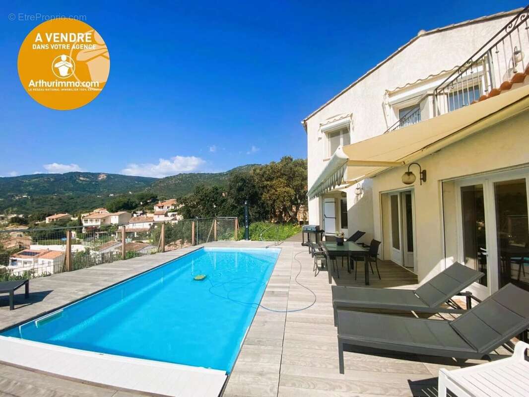 Maison à LE LAVANDOU