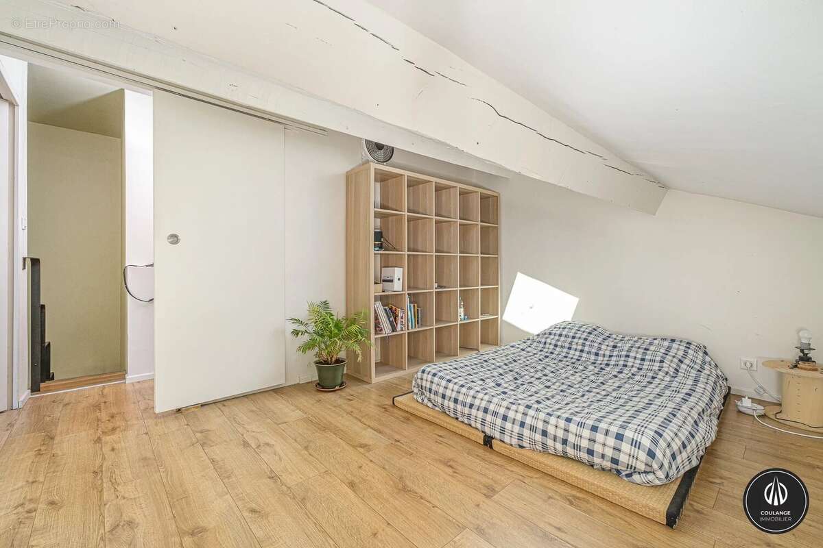 Appartement à MARSEILLE-2E
