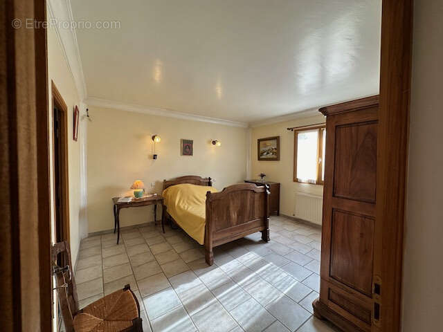 Maison à PERNES-LES-FONTAINES