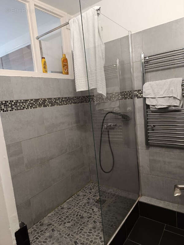 Ternes-Maillot Paris 17ème - Studio meublé 24,41 m² - photo 8