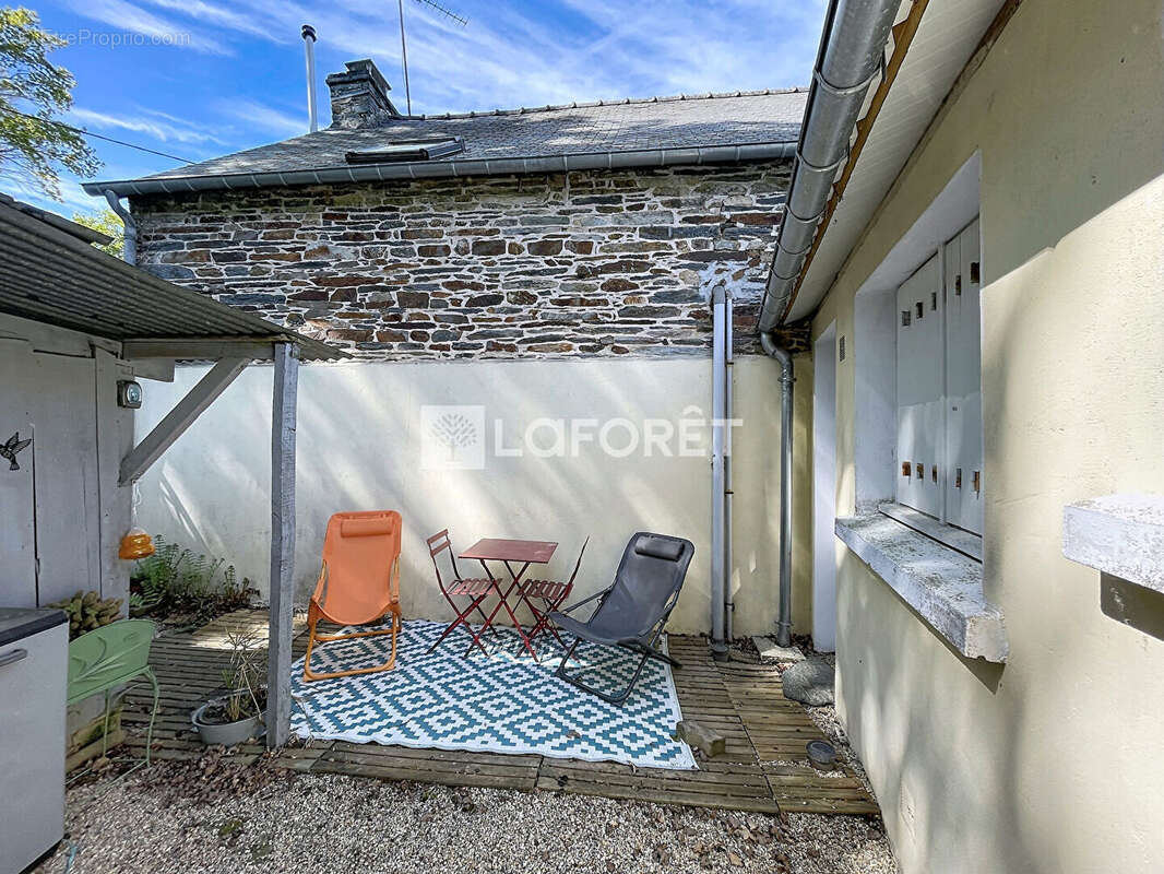 Maison à SIXT-SUR-AFF