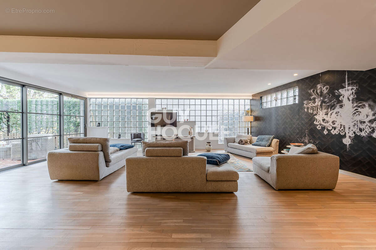 Appartement à SAINTE-FOY-LES-LYON