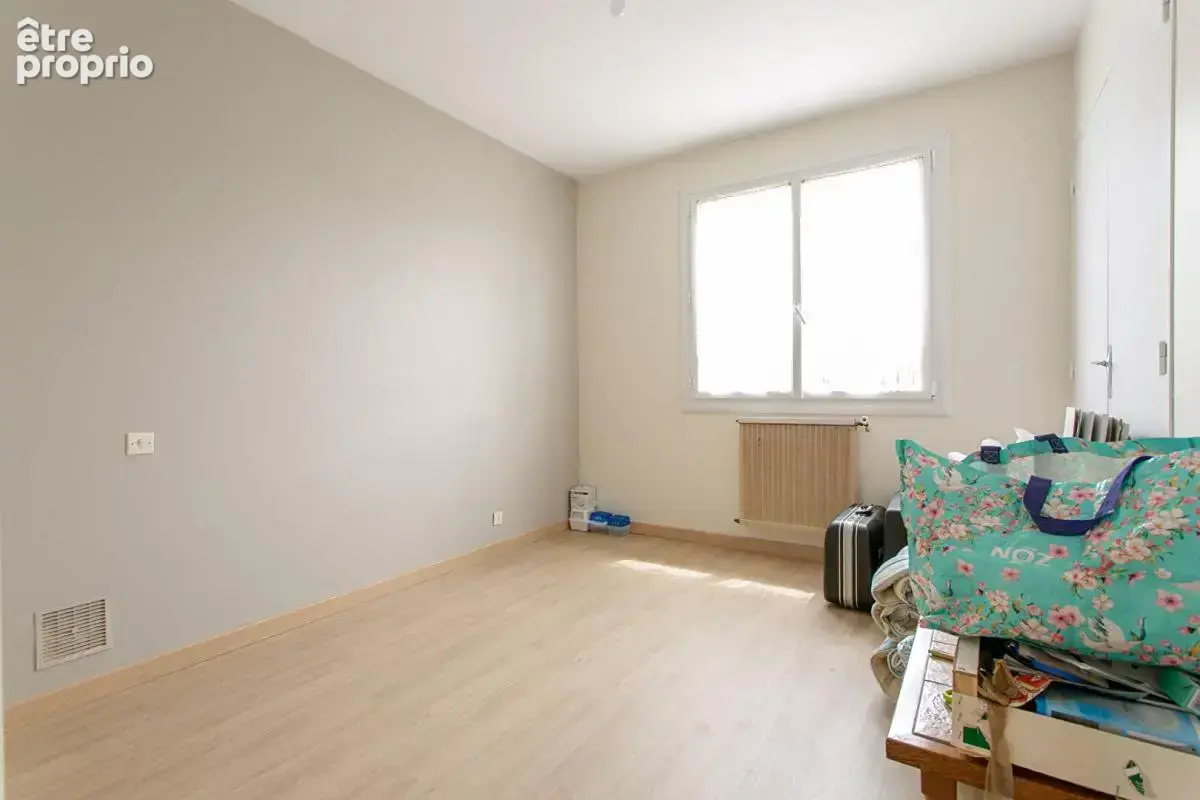 Maison Gorges 4 P . 3 Chs . 84.7 M² . Garage . T 545 M² . Terrasse - photo 7