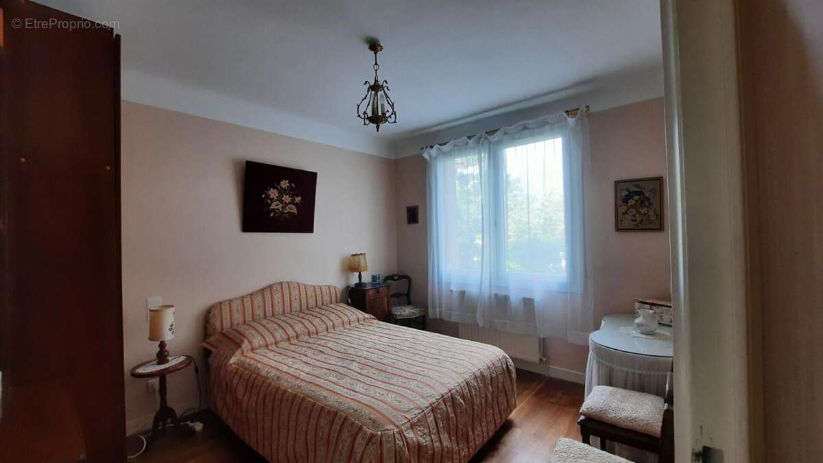 Maison à JONZAC