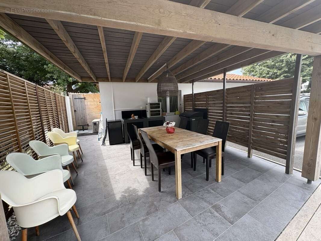 Maison 220 m² à Anglet  - photo 5