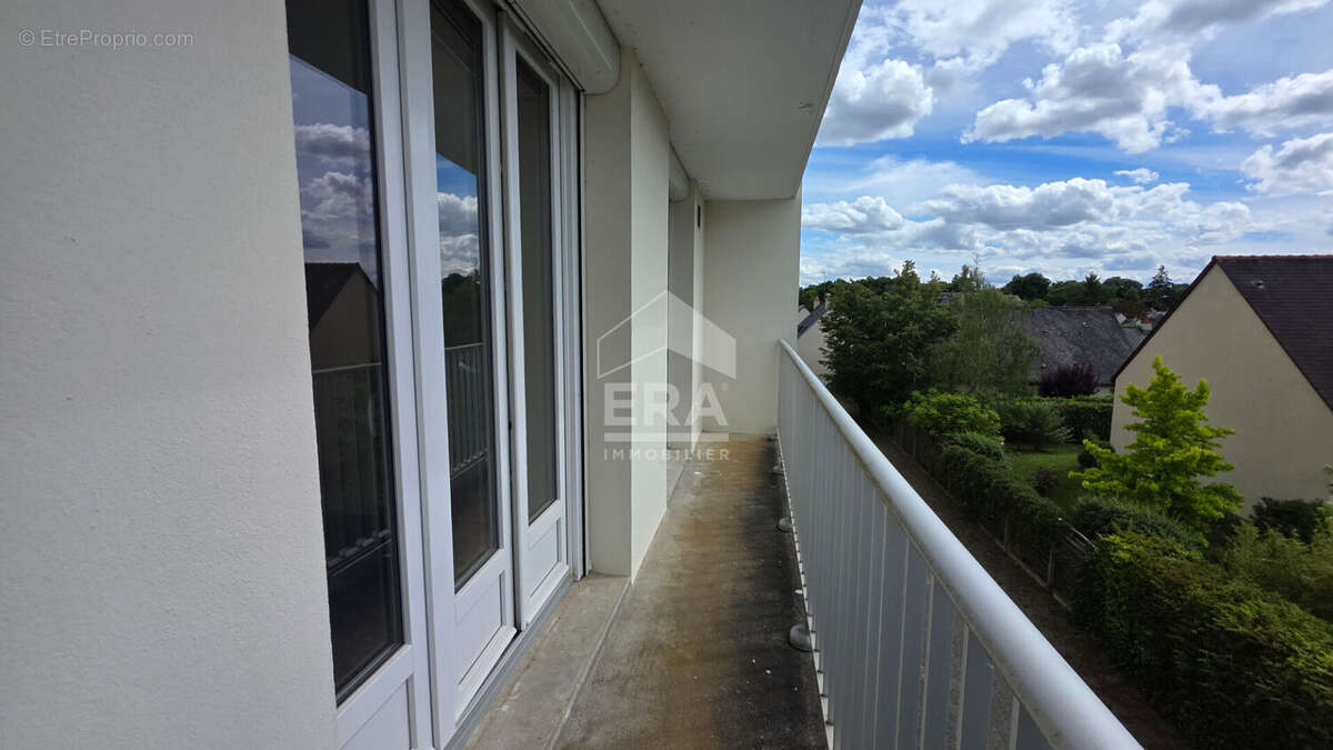 Appartement à SAINT-CYR-SUR-LOIRE