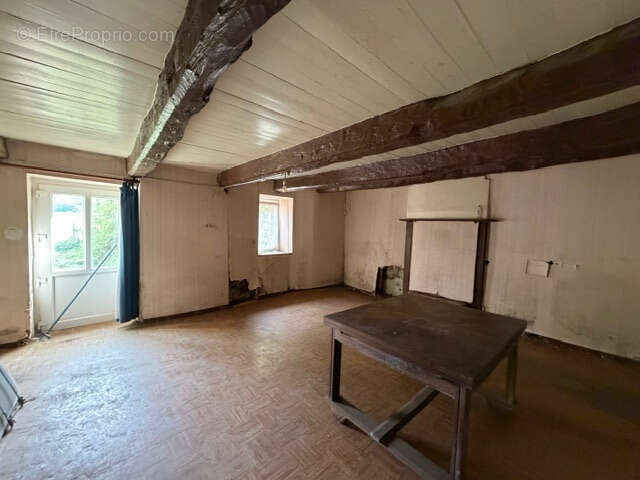 Maison à CREDIN