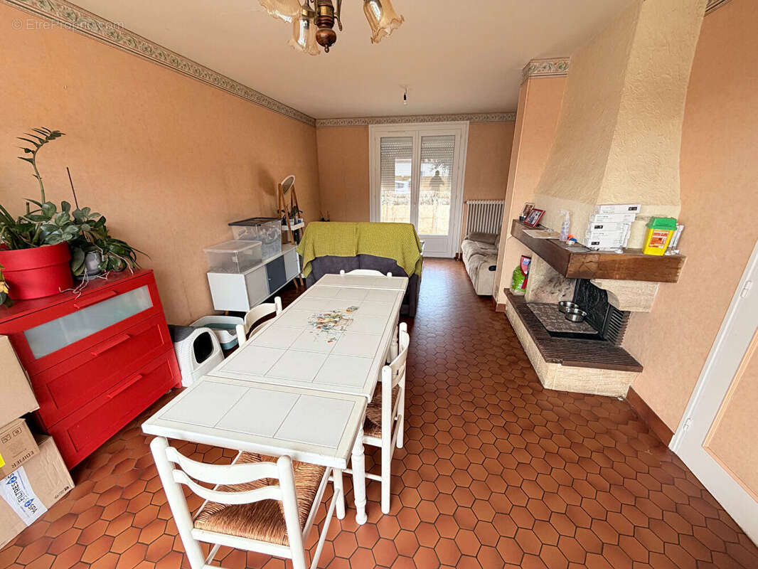 Maison La Jubaudiere 4 pièce(s) 85 m2 - photo 3