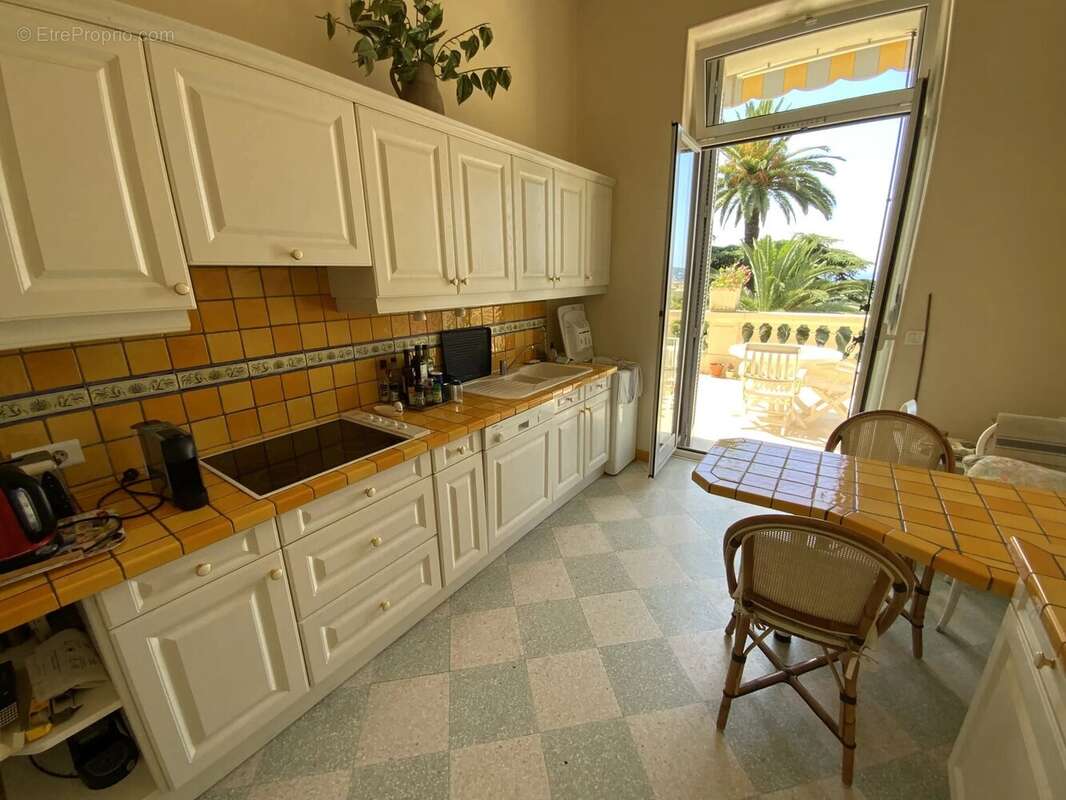 Appartement à MENTON
