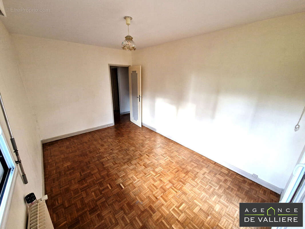 Appartement 67 m² à Nanterre  - photo 6