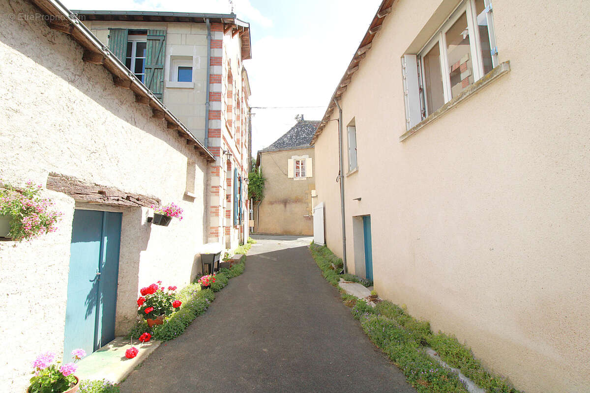 Maison à RABLAY-SUR-LAYON