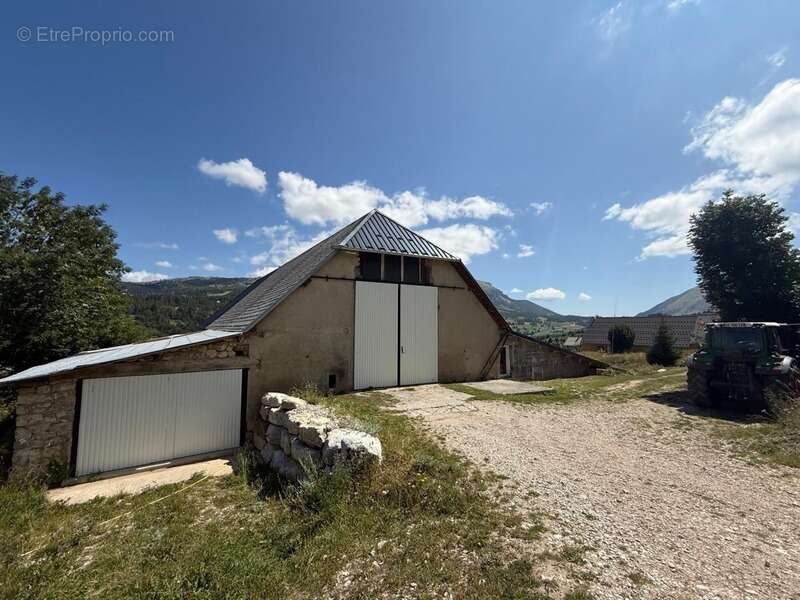 Maison à LA CLUSE