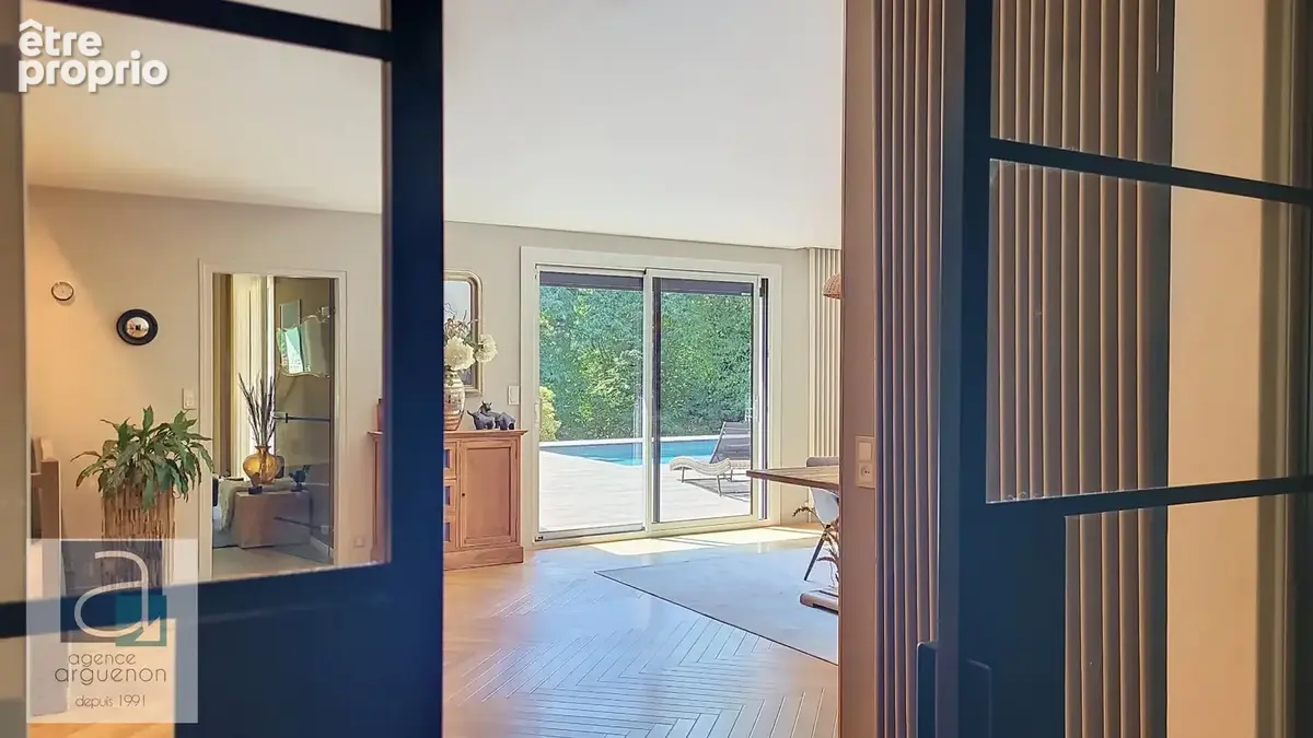 DINAN - Propriété d'exception de 360 m² avec piscine, 6/7 chambres et parc - photo 8