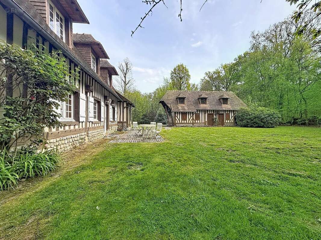 Maison à PONT-L'EVEQUE