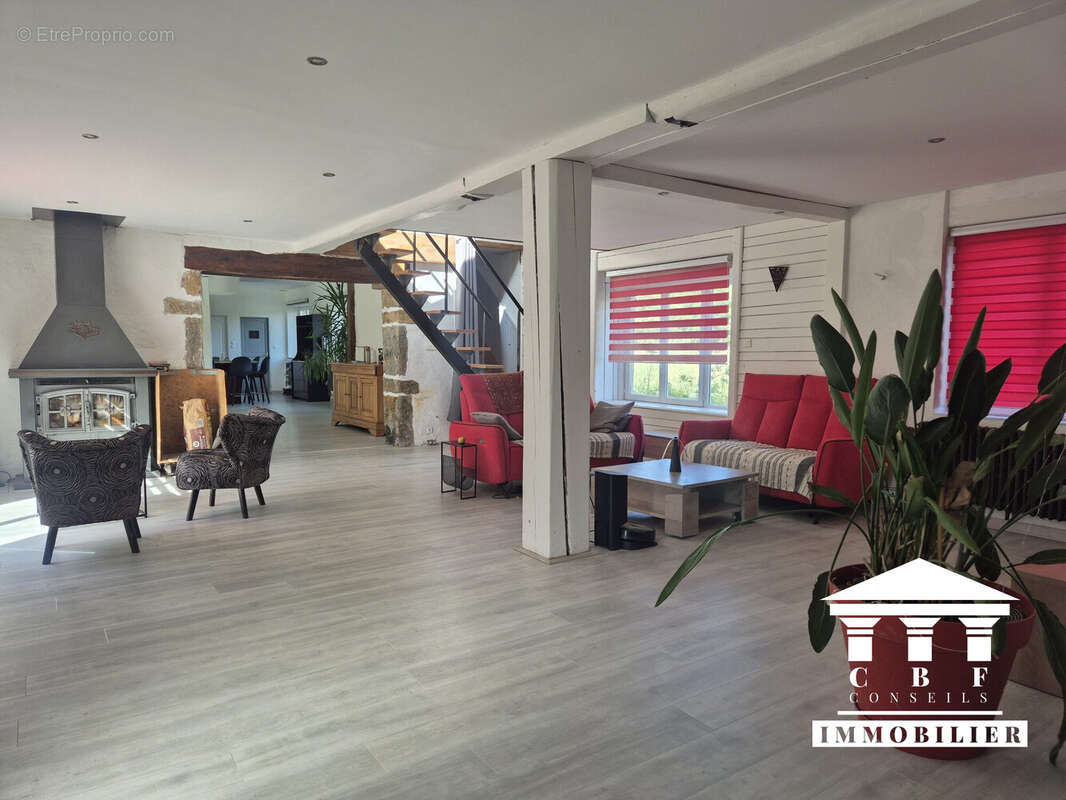 Maison 247 m² à Dennevy  - photo 7