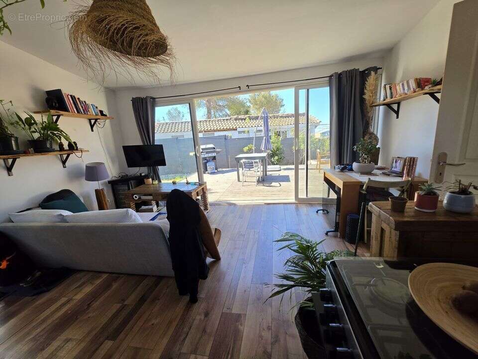 Maison à LE CASTELLET