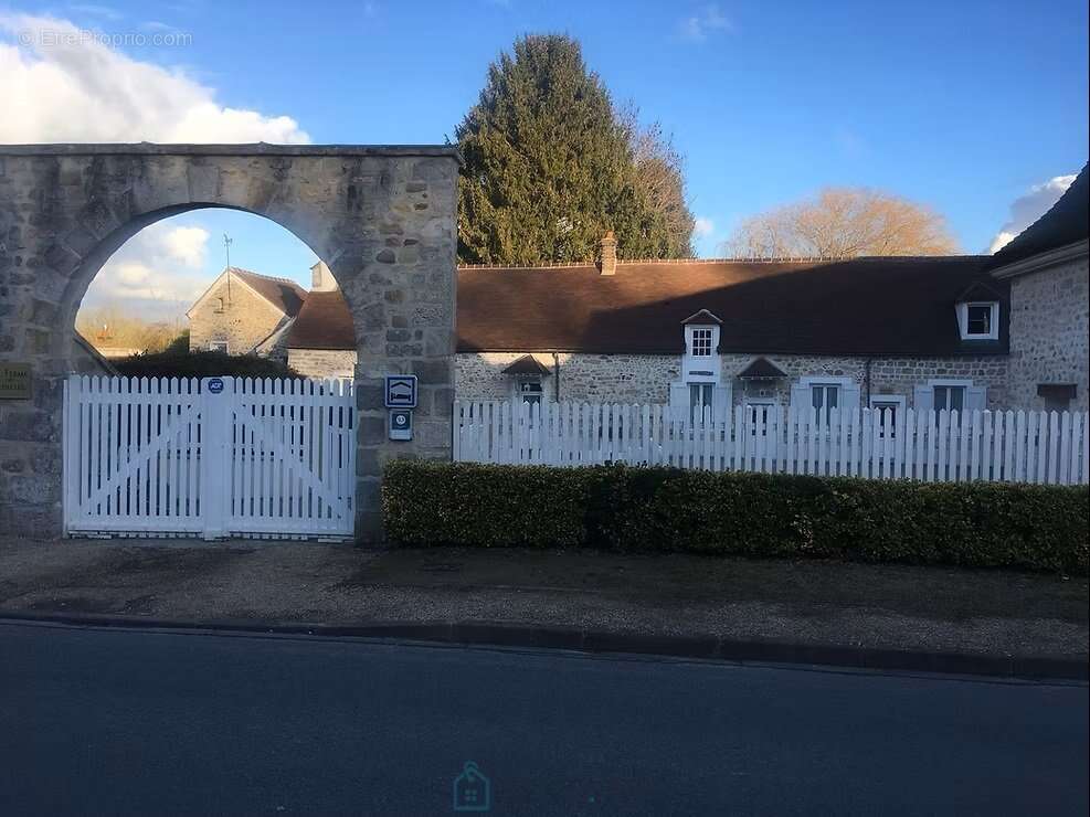 Maison à MOIGNY-SUR-ECOLE