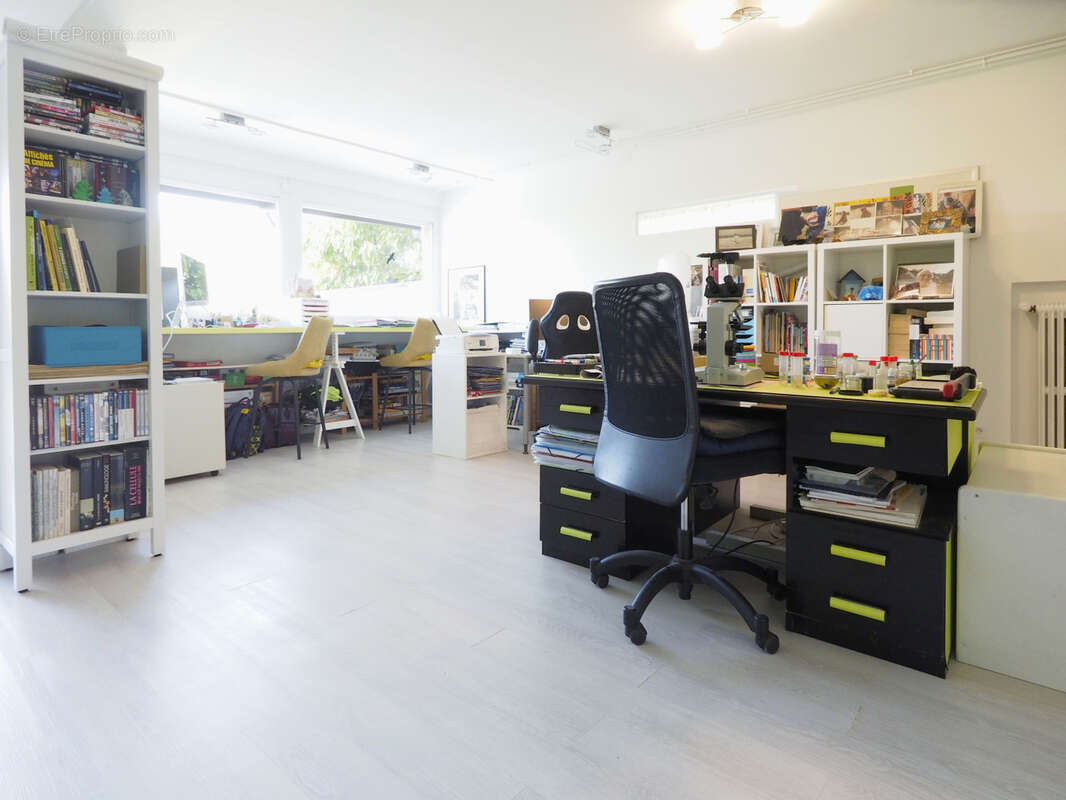 Maison à VAUX-LE-PENIL