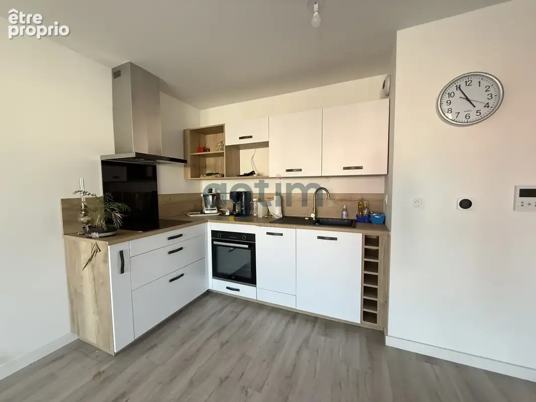 MONTAIGU CENTRE   Appartement T3 avec terrasse et parking - photo 3
