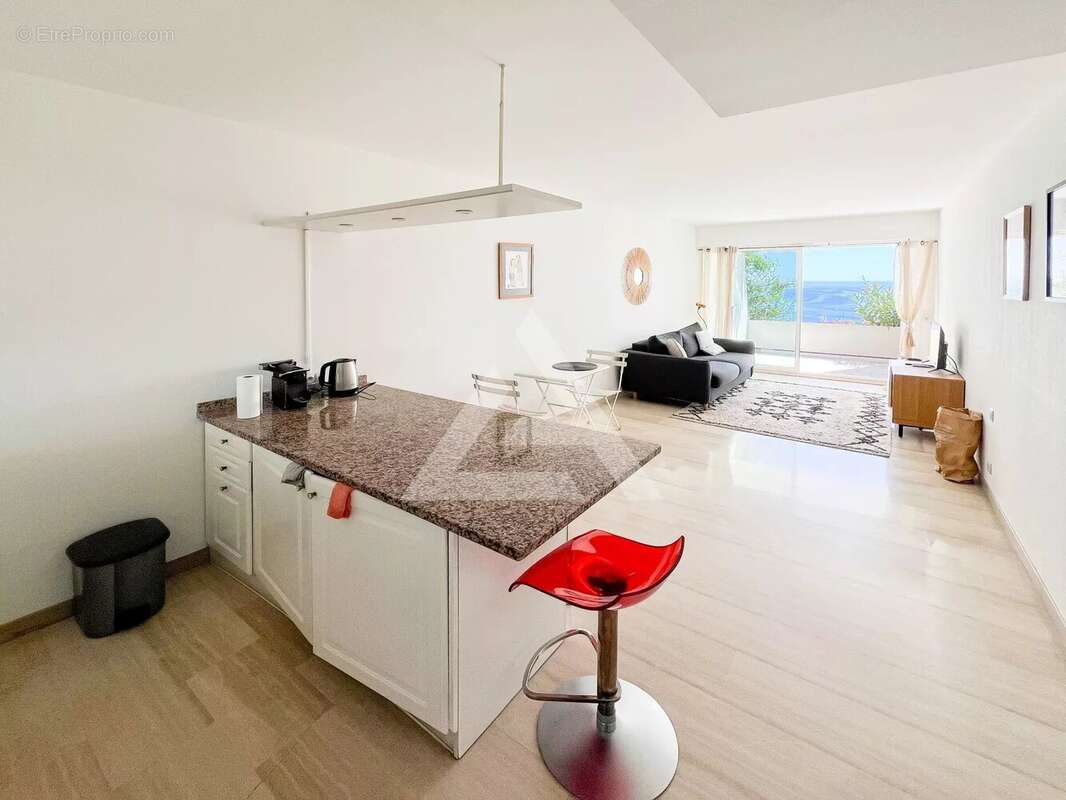 Appartement à BEAUSOLEIL