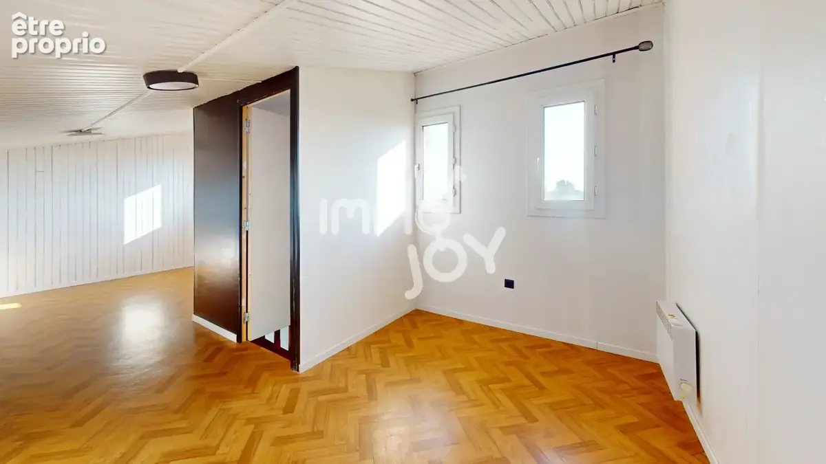 A vendre local d'activité + Appartement - photo 12