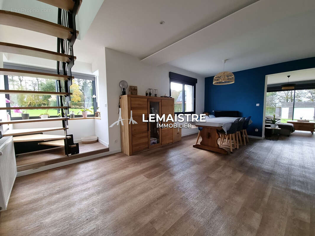 Maison à SAINT-ROMAIN-DE-COLBOSC