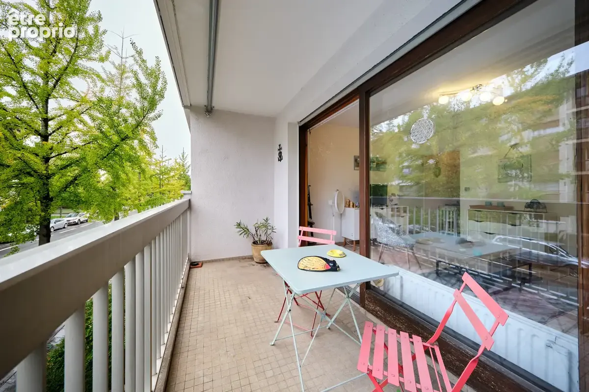 Triangle d'Or - Studio 23.35 m2 - photo 2