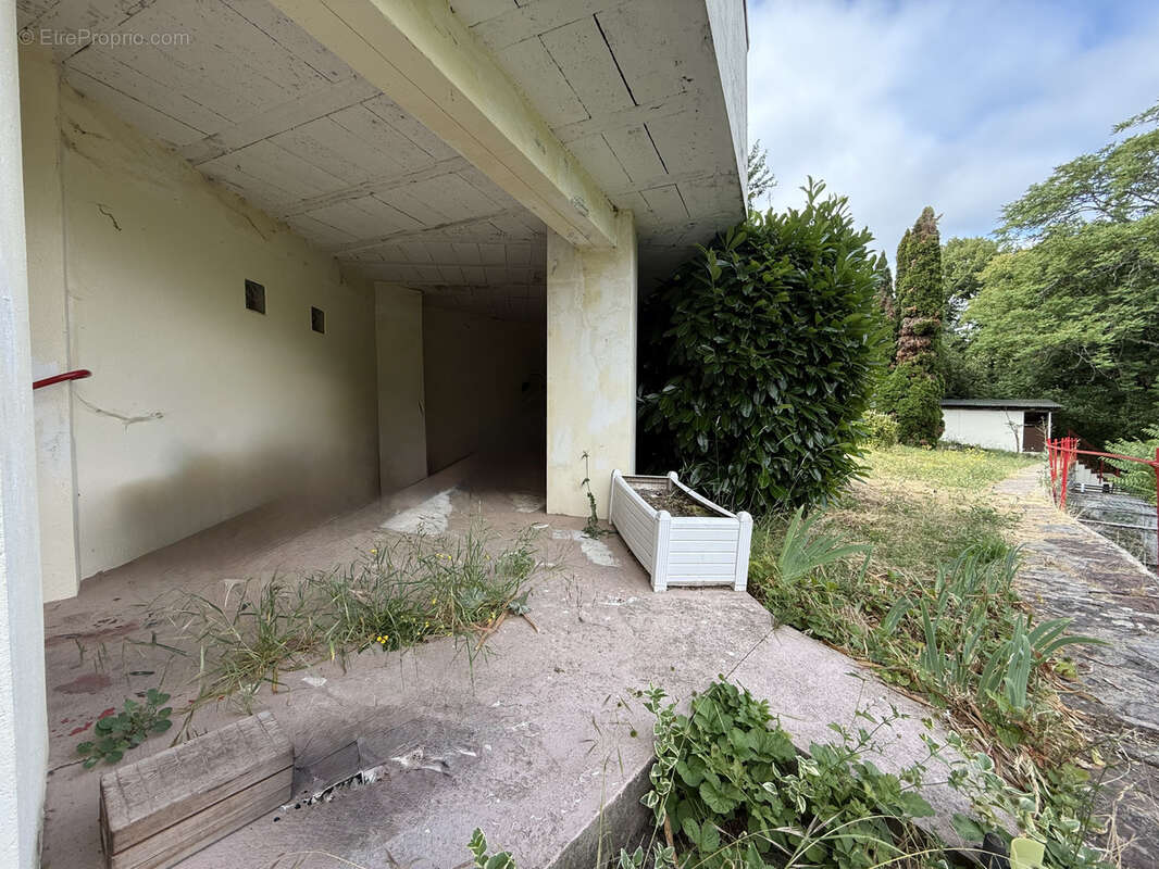 Maison de village avec vue dominante sur la vallée du Lot   Fort potentiel d'aménagement - photo 7
