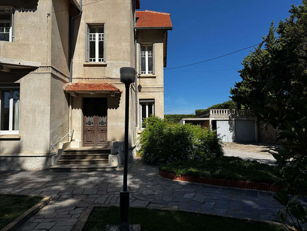 Maison à LEZIGNAN-CORBIERES