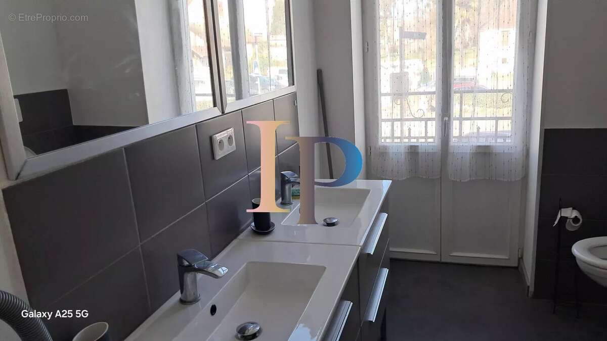 Maison à PARAY-LE-MONIAL