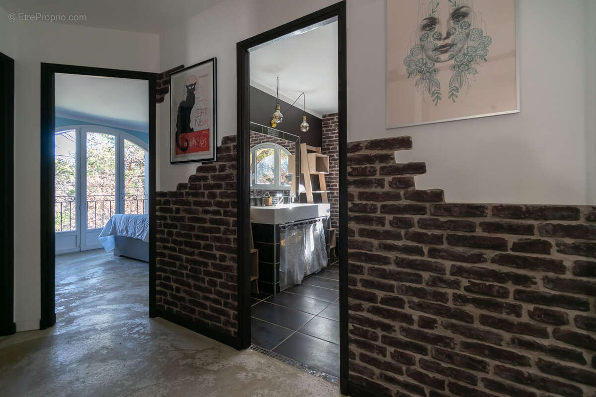 Maison familiale avec studio indépendant, piscine et grand terrain - photo 14