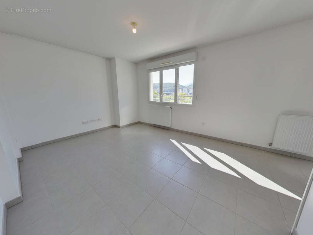 Appartement à ECHIROLLES