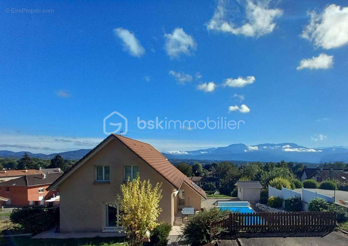 Maison à BEAUCROISSANT