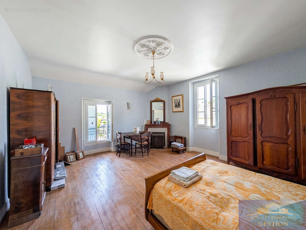 Maison 5 pièces - 140m2 - photo 8