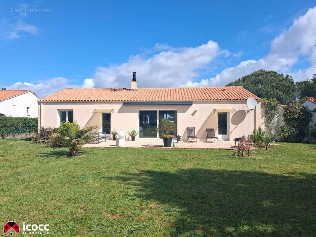Maison 119 m² à Chateau-Guibert  - photo 2