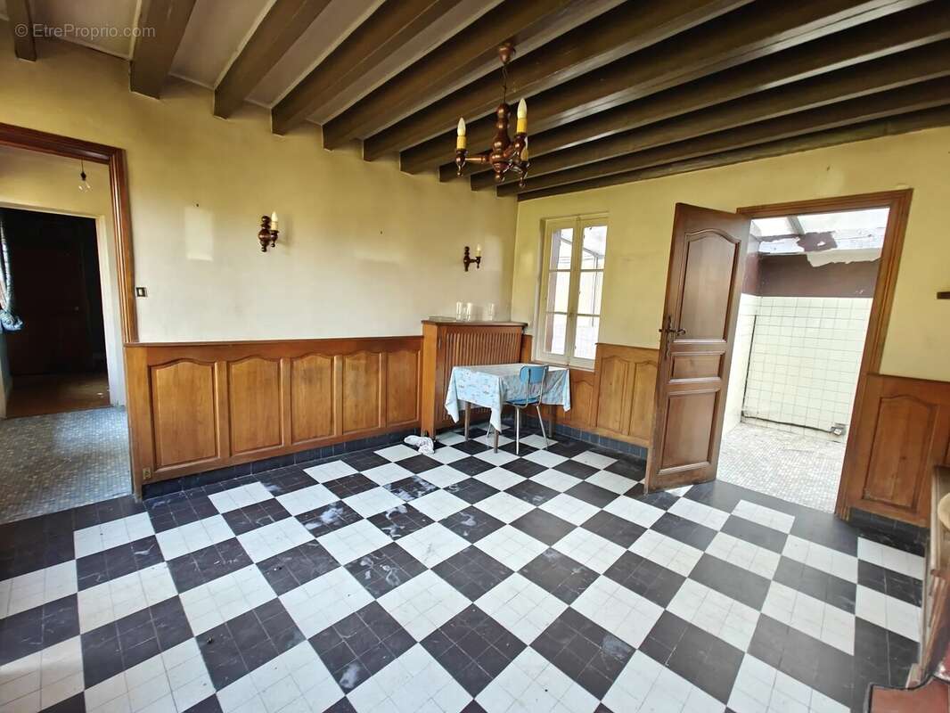 Maison à SAINT-PIERRE-DE-SALERNE