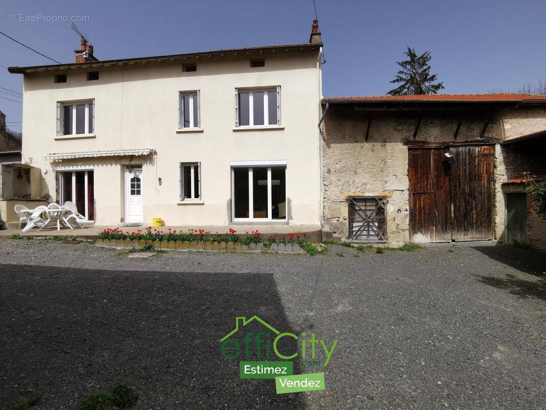Maison à CHAPTUZAT