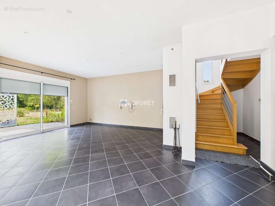 Maison à POULDREUZIC