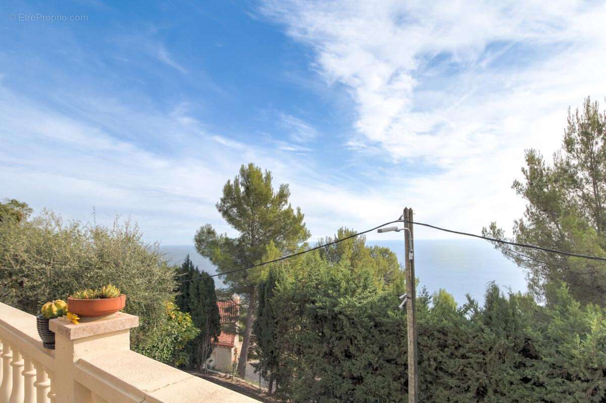 Appartement à EZE
