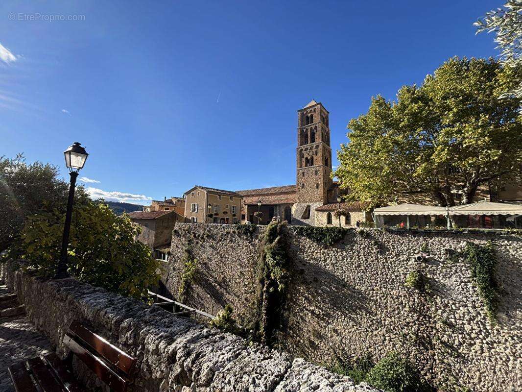 Appartement à MOUSTIERS-SAINTE-MARIE