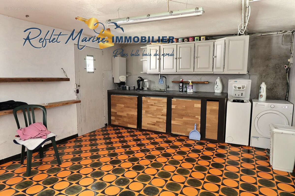 LA CIOTAT SAINT JEAN   RARE ! Maison 167 m2, terrain 1 078 m2 avec potentiel de division - photo 15