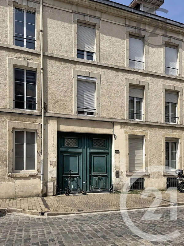 Appartement 15 m² à Reims  - photo 9