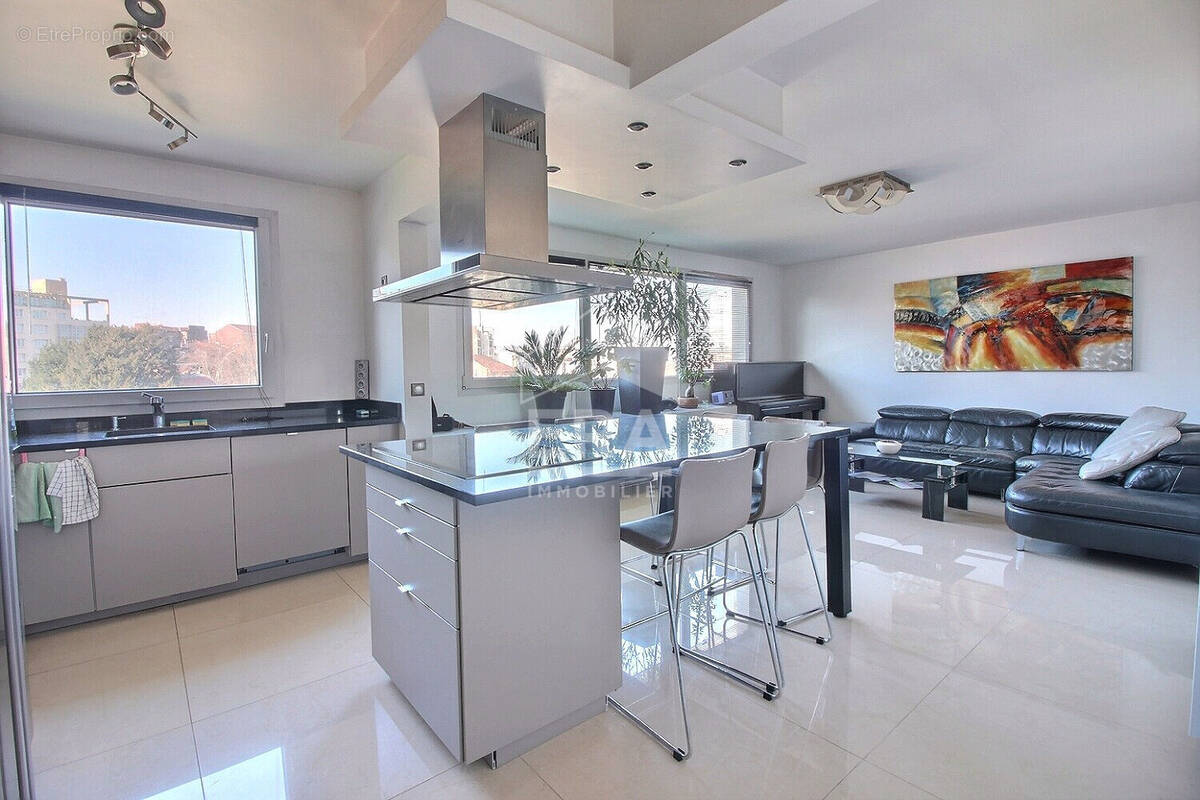 Appartement à SAINT-OUEN