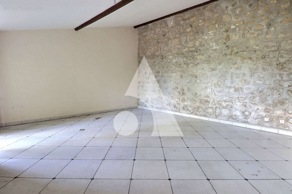 Maison à MERY-SUR-OISE