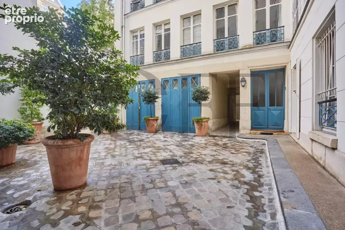 75007 PARIS - Rue de Verneuil - 1 chambre - Dernier étage - photo 11