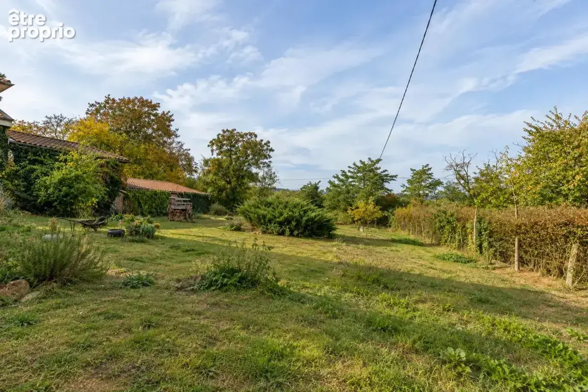 Maison de 7 pièces de 185 m² à Villefranche-sur-Saône - Bordelan - photo 5