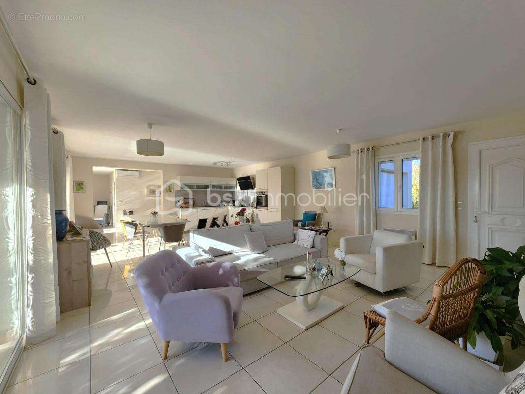 Maison à CASTELNAU-DE-GUERS