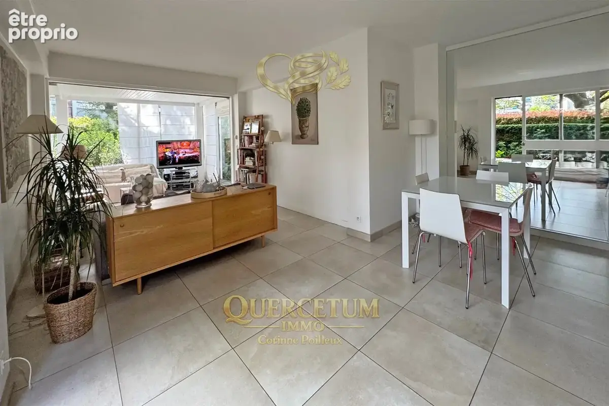 'ERABLE ENCHANTEUR' : Appartement RDJ 110 m2 - jardin 190 m2 - 3 chambres + bureau - photo 3