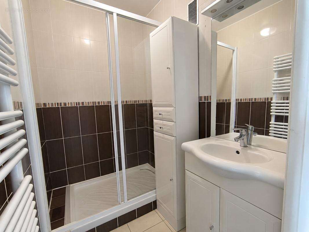 Appartement à MARSEILLE-9E