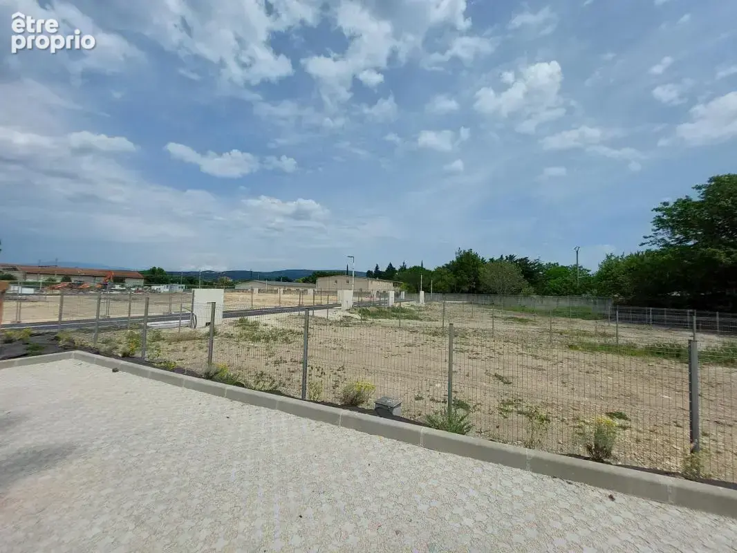 Terrain a batir de 341 m² a l'isle sur la sorgue - photo 3